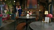 Y&R's Billy and Sally arrive to no party | Image: CBS